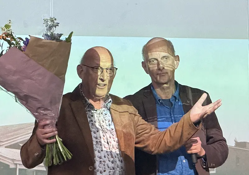 Lezing-steen-in-je-hoofd-bloemenjpg
